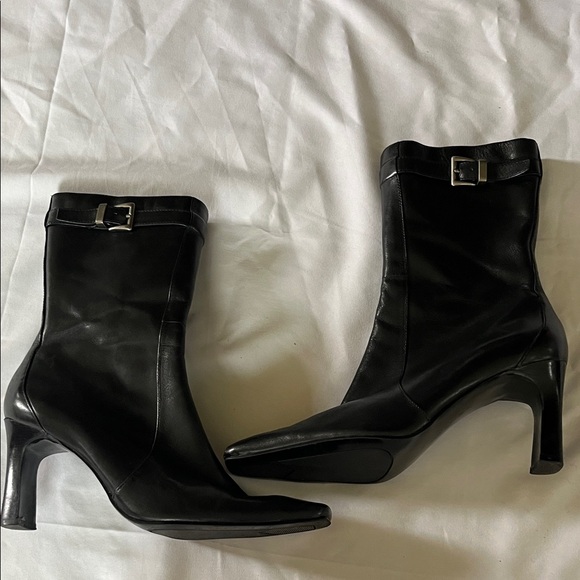 Jones New York Shoes - Jones New York Black Leather Mid‑Heel Ankle Boots with Buckle